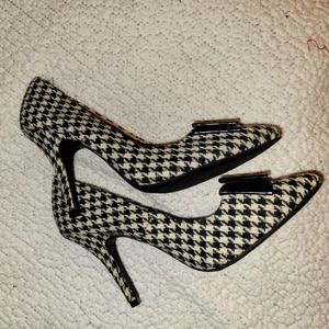 Apt 9 Size 8 Houndstooth Pump